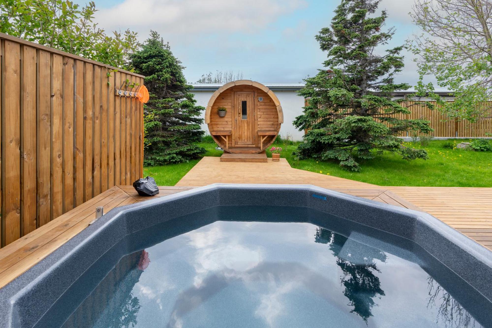 Tunfifill Guesthouse - Free Hot Tub And Sauna, Cozy And Quiet Hvammstangi Kültér fotó