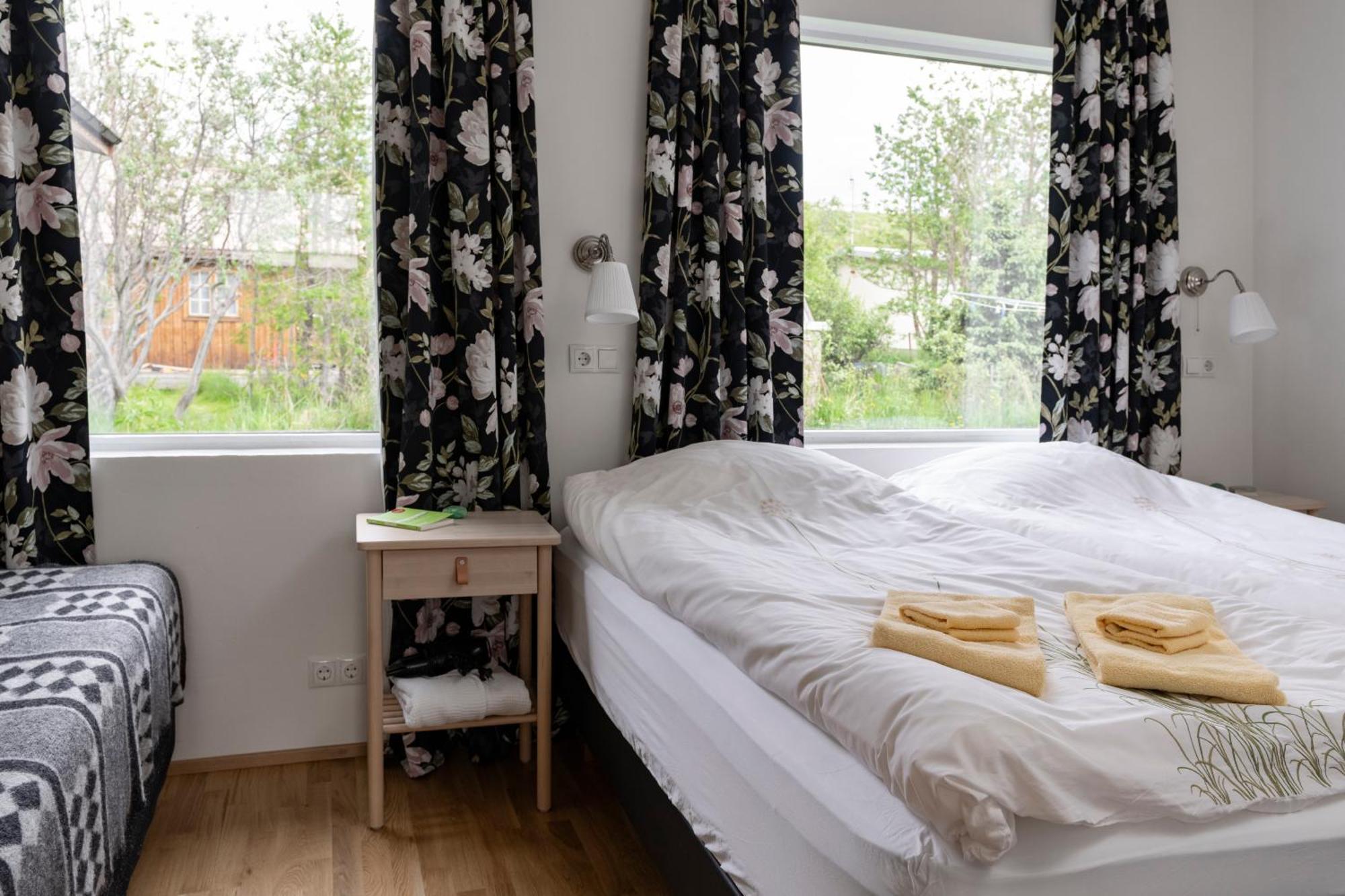 Tunfifill Guesthouse - Free Hot Tub And Sauna, Cozy And Quiet Hvammstangi Kültér fotó
